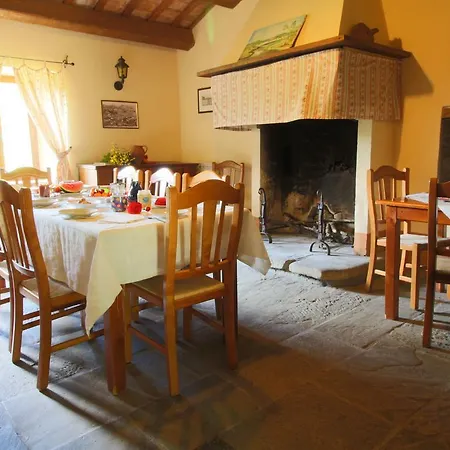 Sprawling Villa Escape W Pool * Mercatello sul Metauro